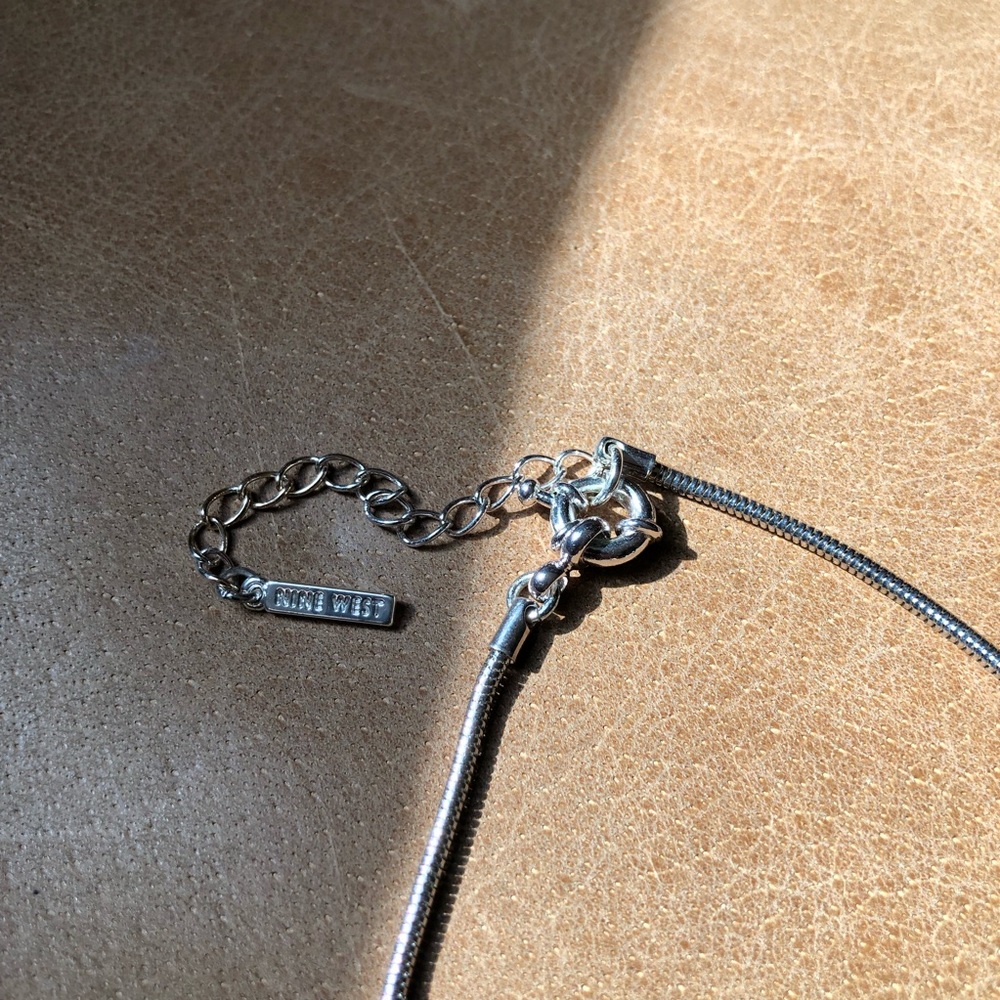 Rare rose rhinestone Marist necklace Nine West - Picture 6 of 6